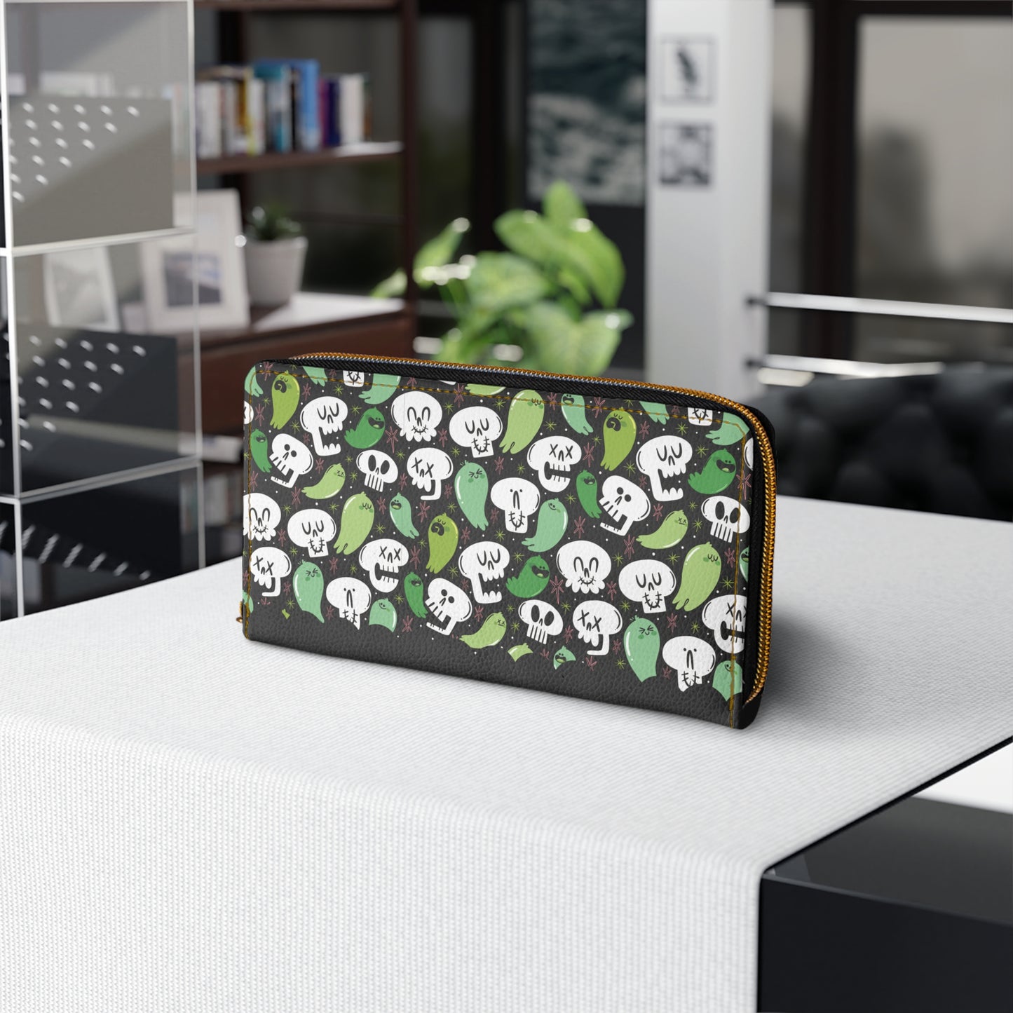 SKULLS & GHOSTS Zipper Wallet