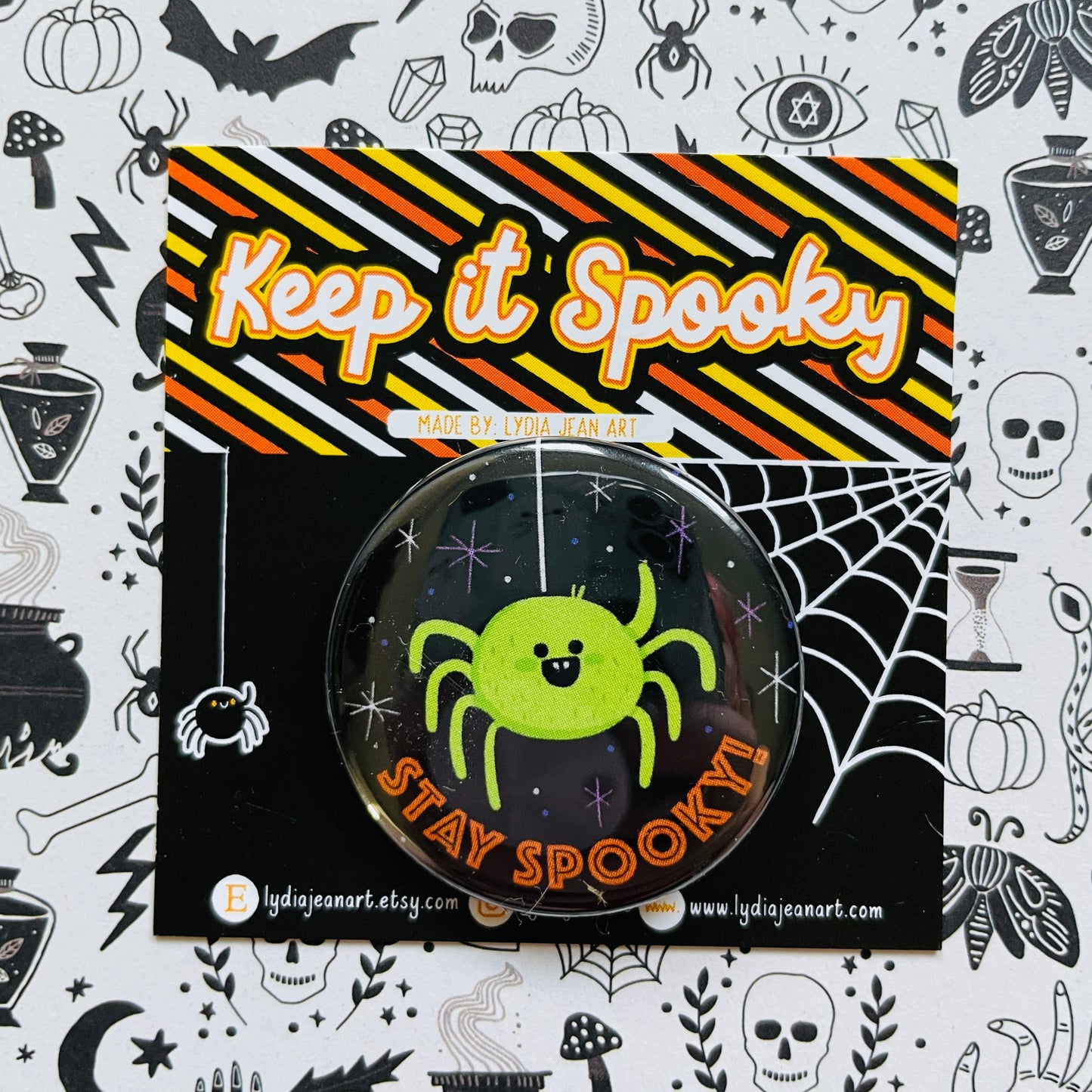 Stay Spooky Spider Button / Magnet