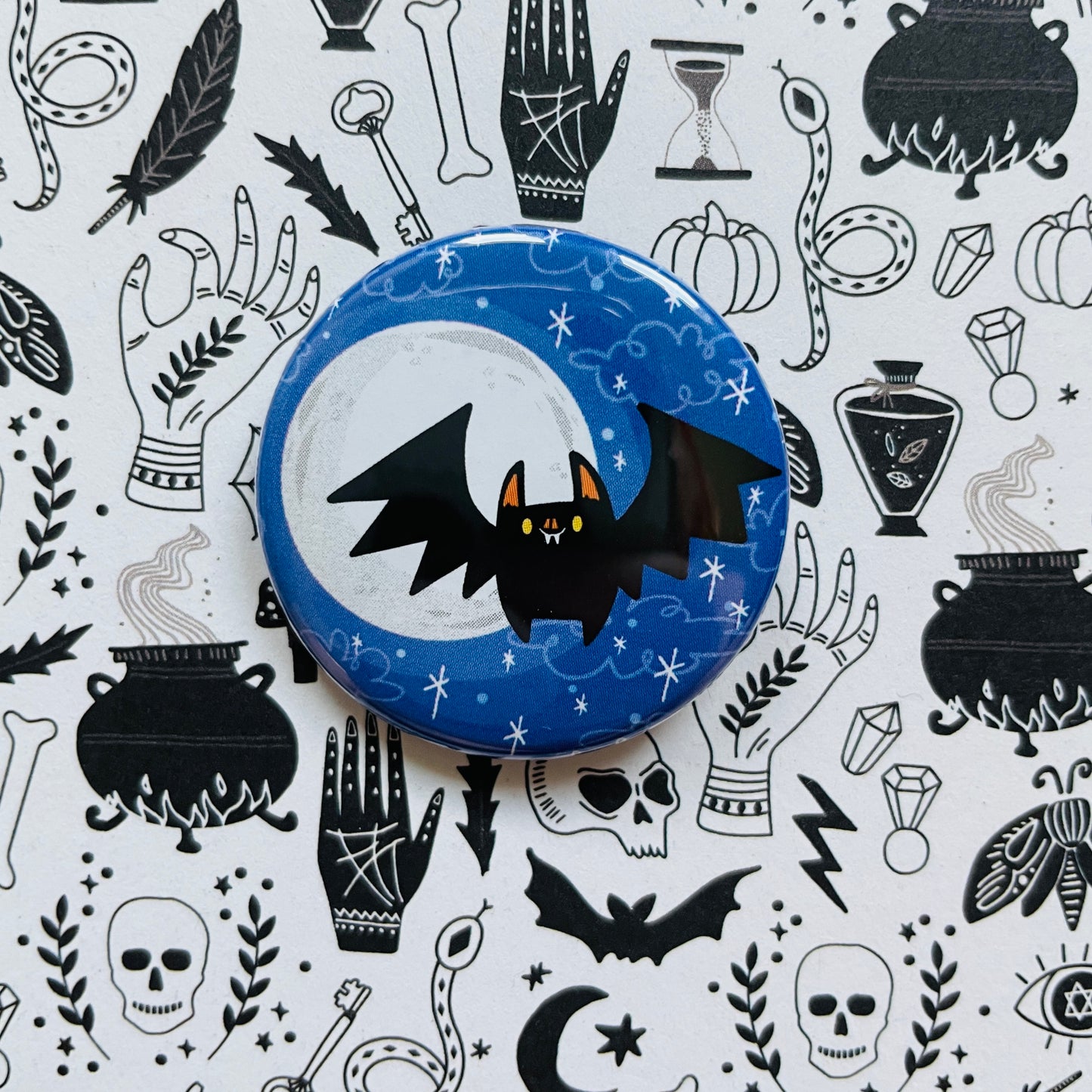 Vampire Bat Button / Magnet