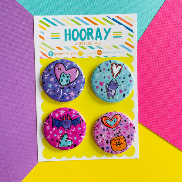 Valloween Spooky Love Buttons / Magnets