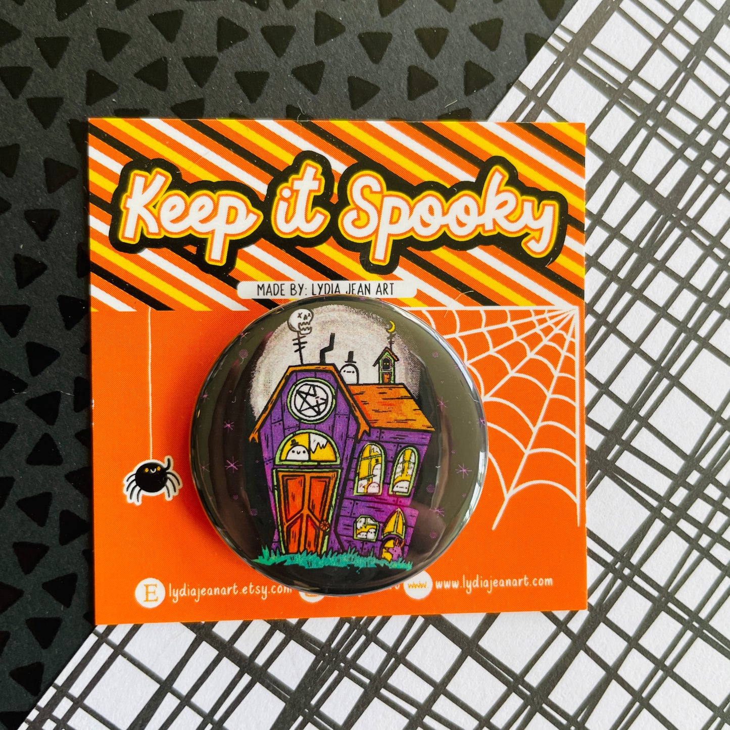 Spooky Mansion Button / Magnet