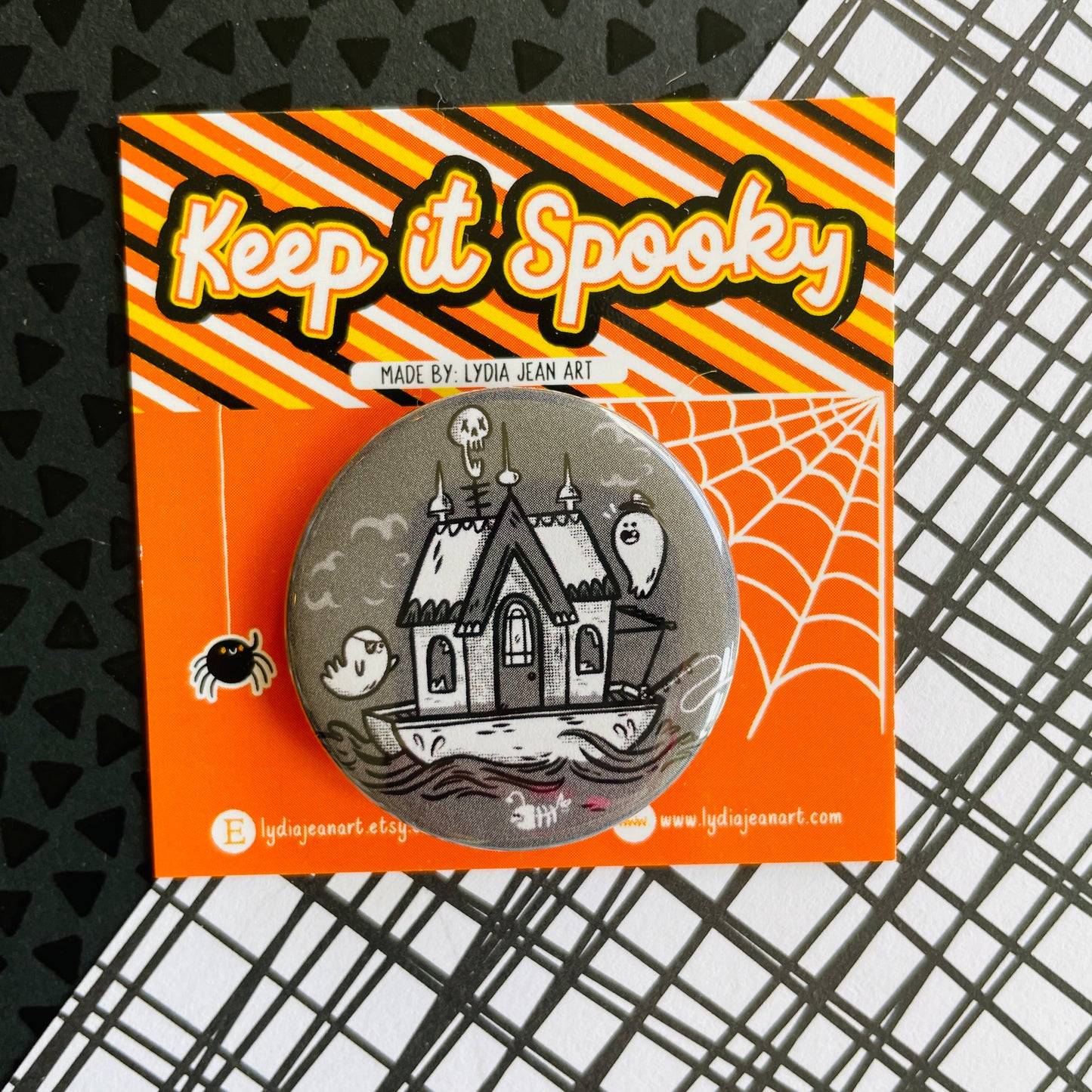 Haunted Houseboat Button / Magnet