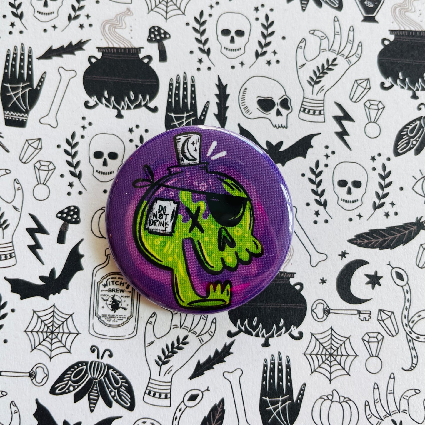 Skull Potion Button / Magnet