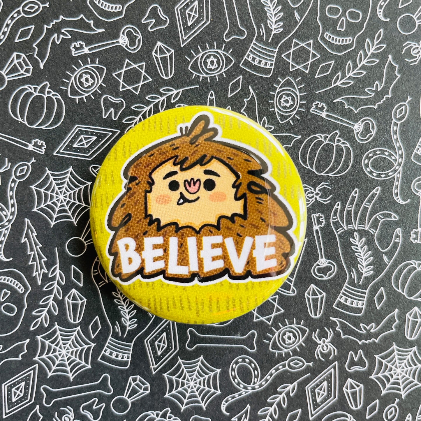 Believe in Bigfoot Button / Magnet