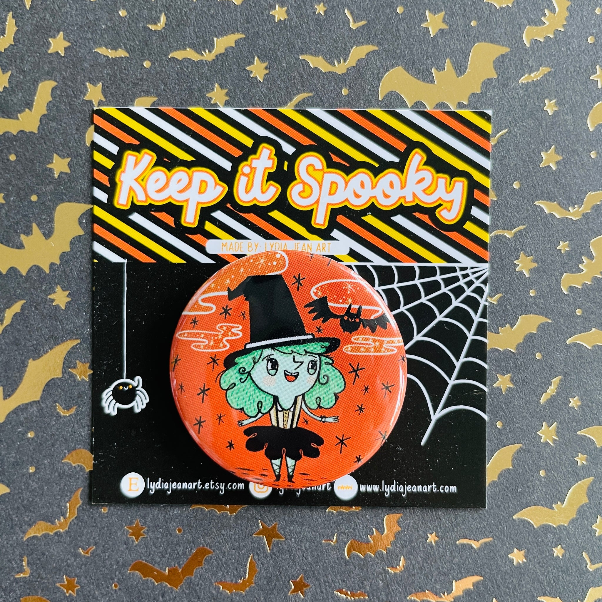 Cute Little Witch Button / Magnet